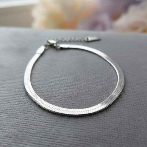 Sleek Snake Chain Bracelet