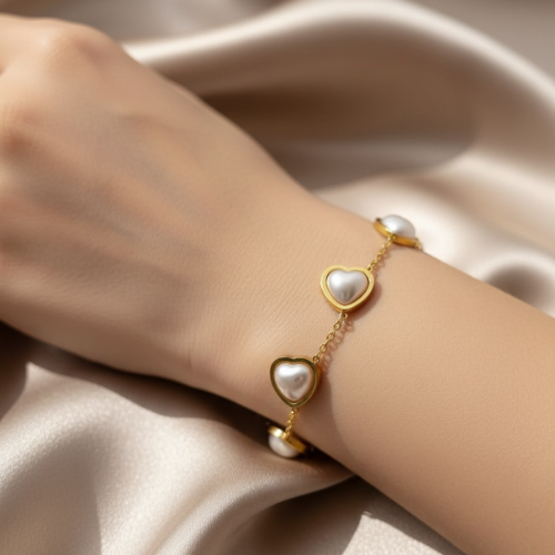 Pearl Heart Charm Bracelet