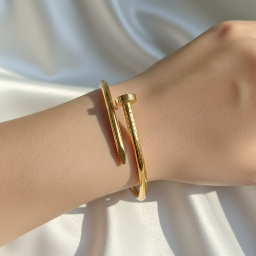 Nail Luxe Bangle
