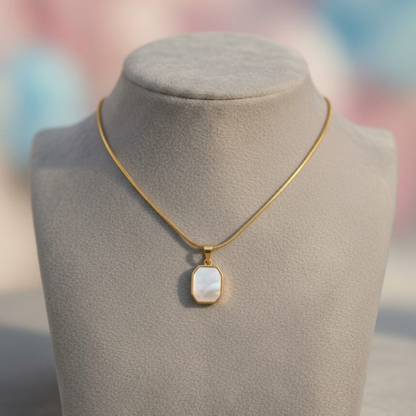 Roma Pearl Pendant Necklace