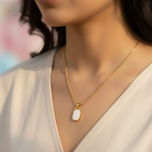 Roma Pearl Pendant Necklace