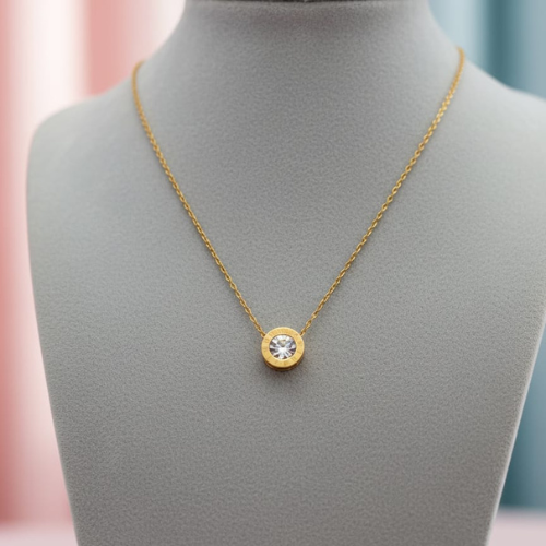 Lustra Solitaire Pendant Necklace